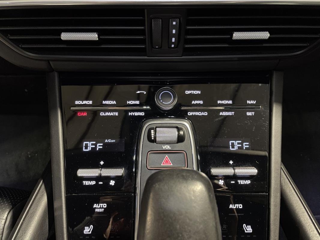 Porsche Cayenne - Photo 26