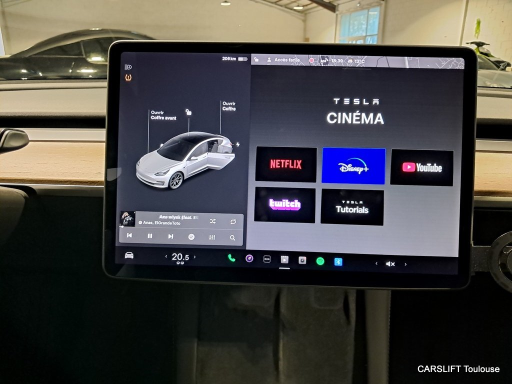 Tesla Model 3 - Photo 13
