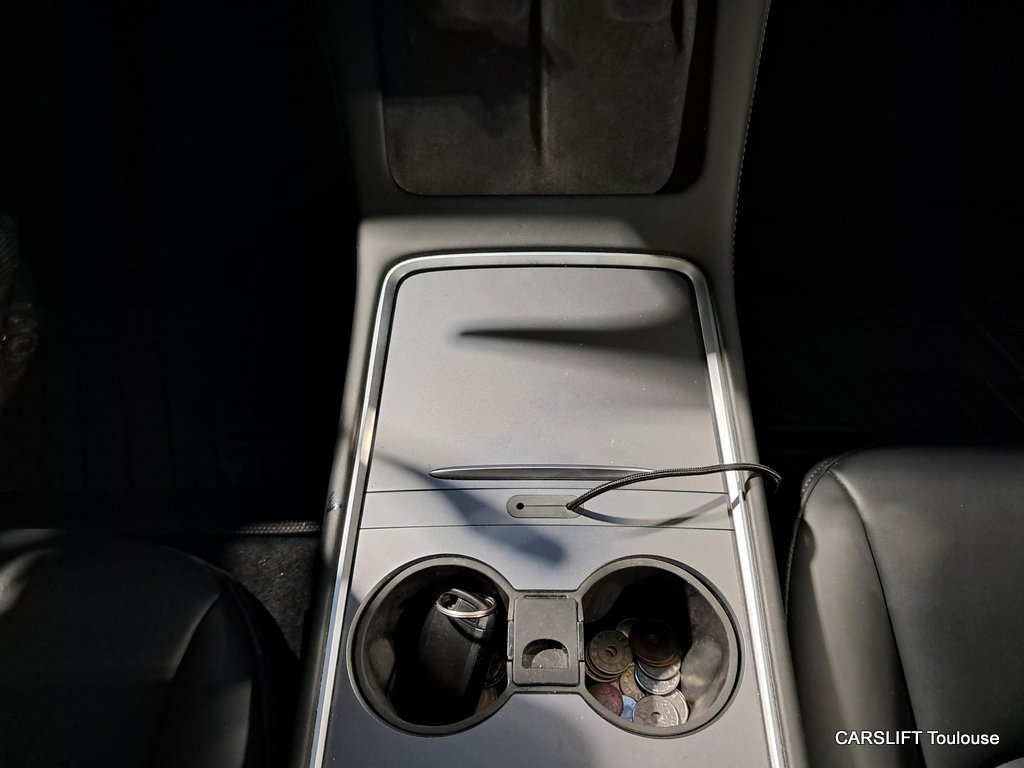 Tesla Model 3 - Photo 14