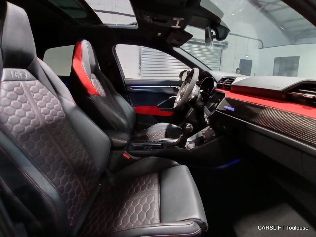 Audi RS Q3 - Photo 11