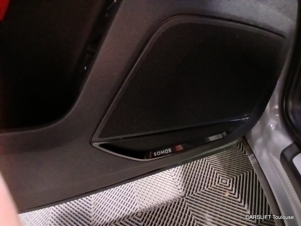 Audi RS Q3 - Photo 15