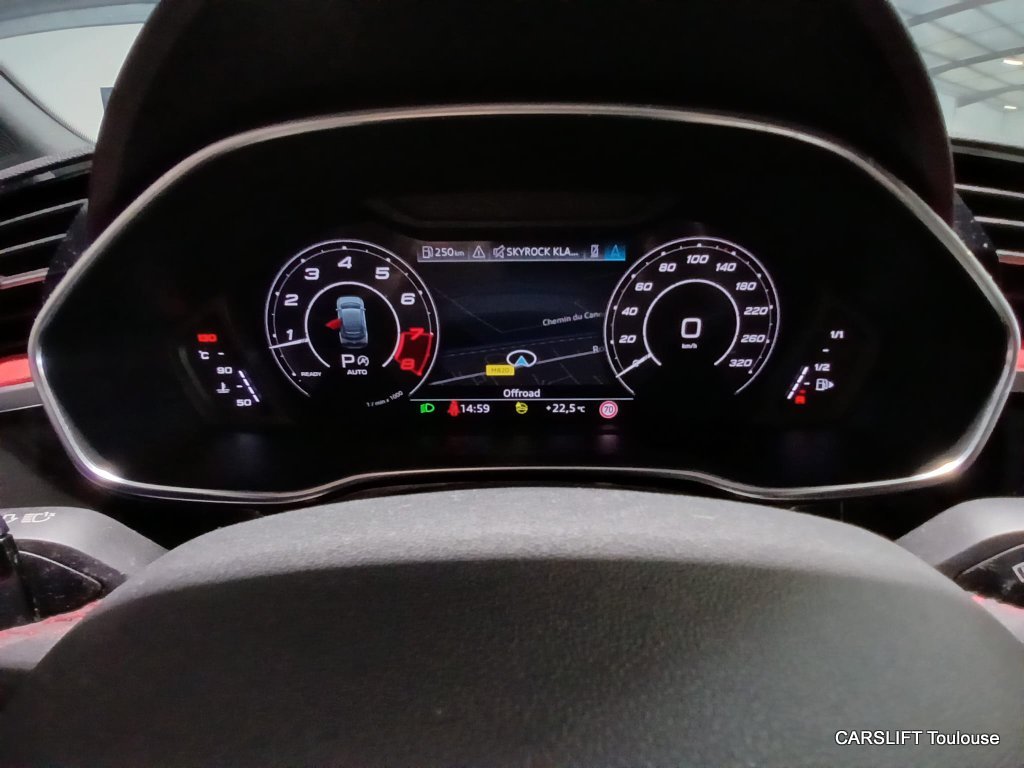 Audi RS Q3 - Photo 23