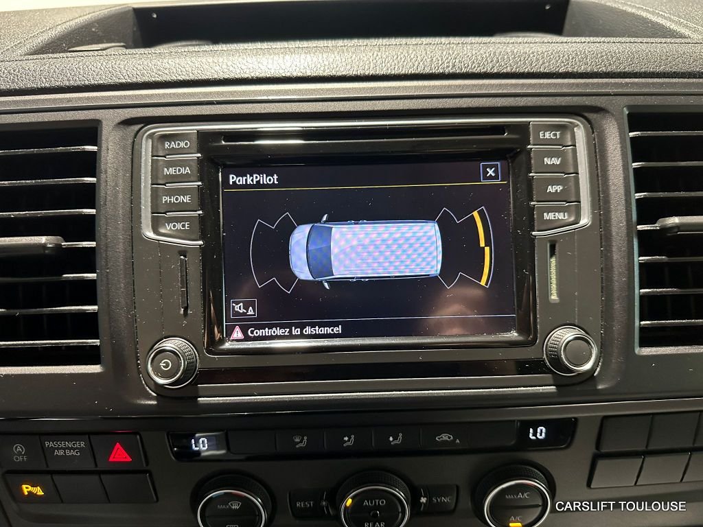 Volkswagen Transporter - Photo 16