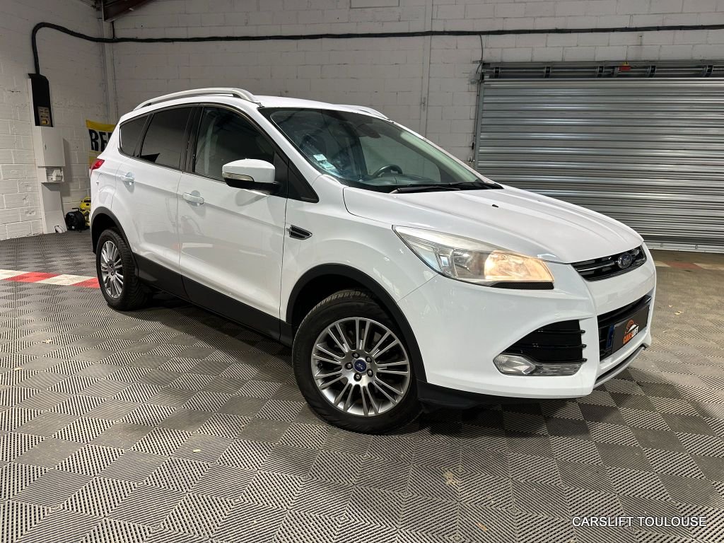Ford Kuga - Photo 1