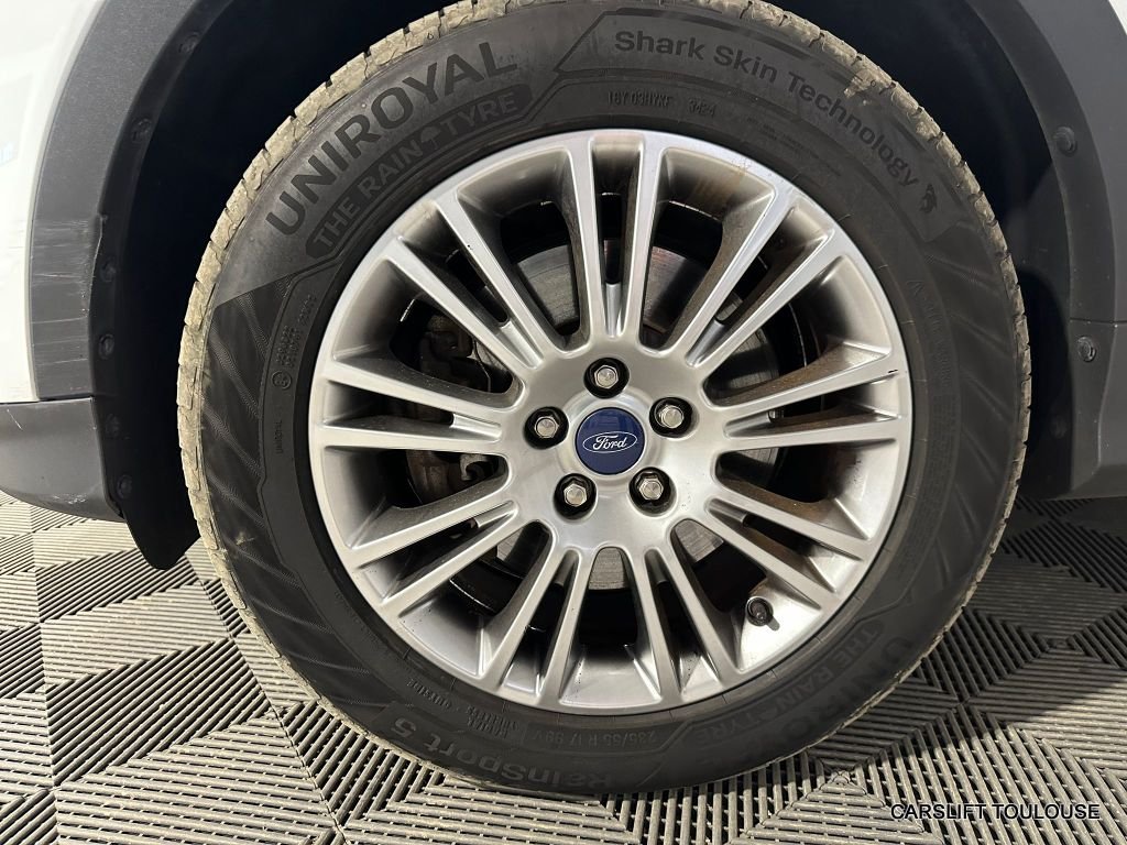 Ford Kuga - Photo 18