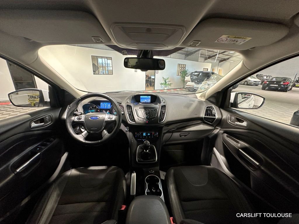 Ford Kuga - Photo 10