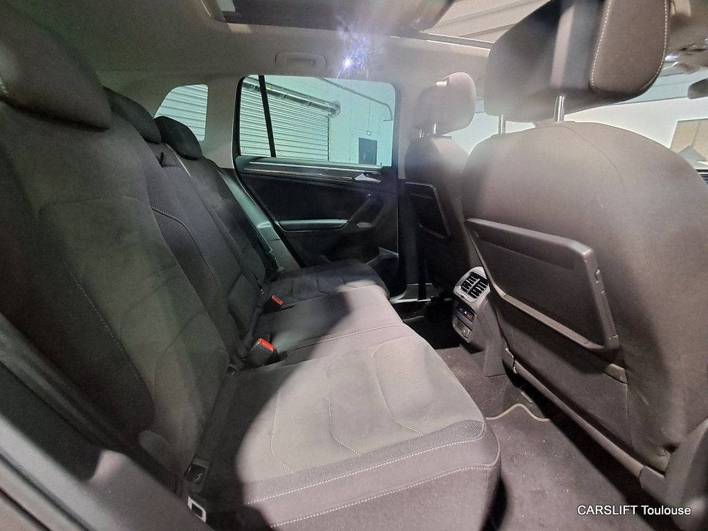 Volkswagen Tiguan - Photo 11