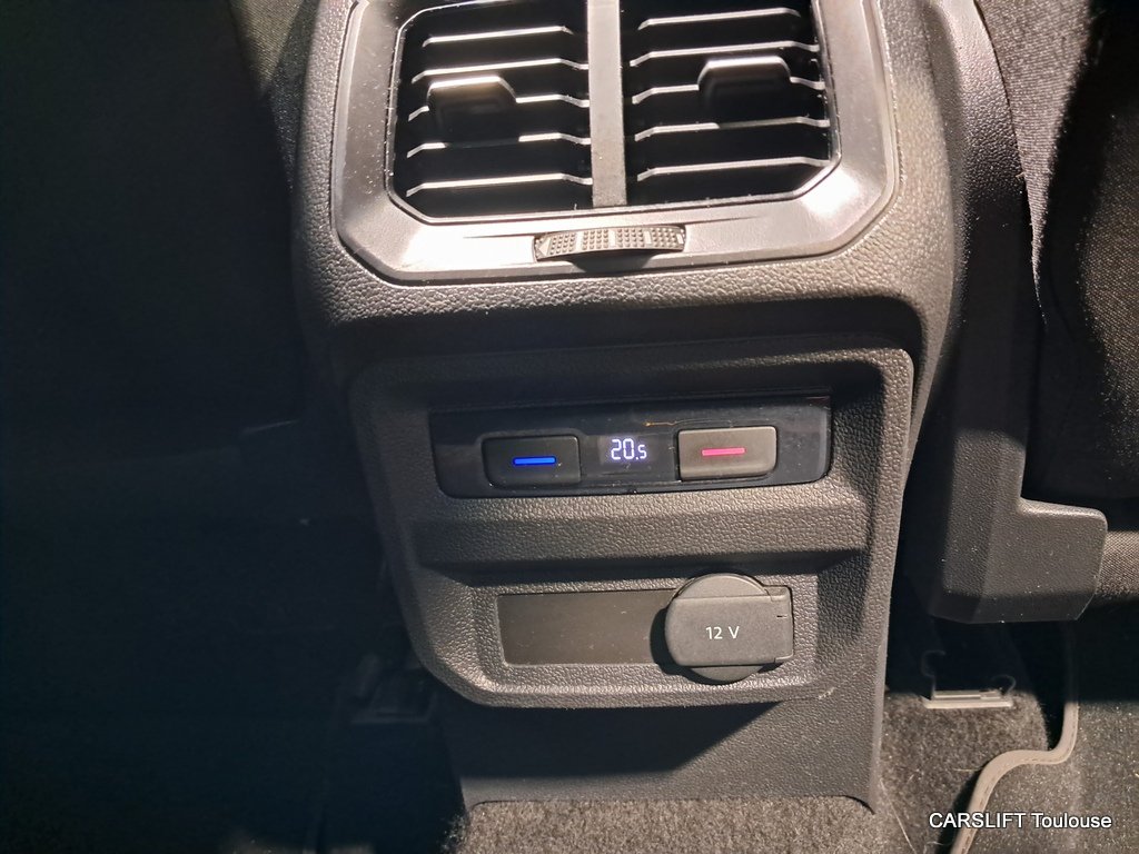 Volkswagen Tiguan - Photo 12