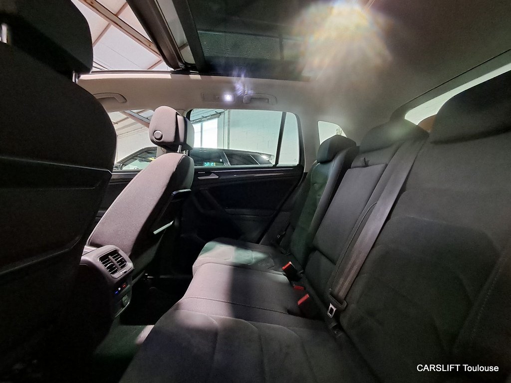 Volkswagen Tiguan - Photo 13