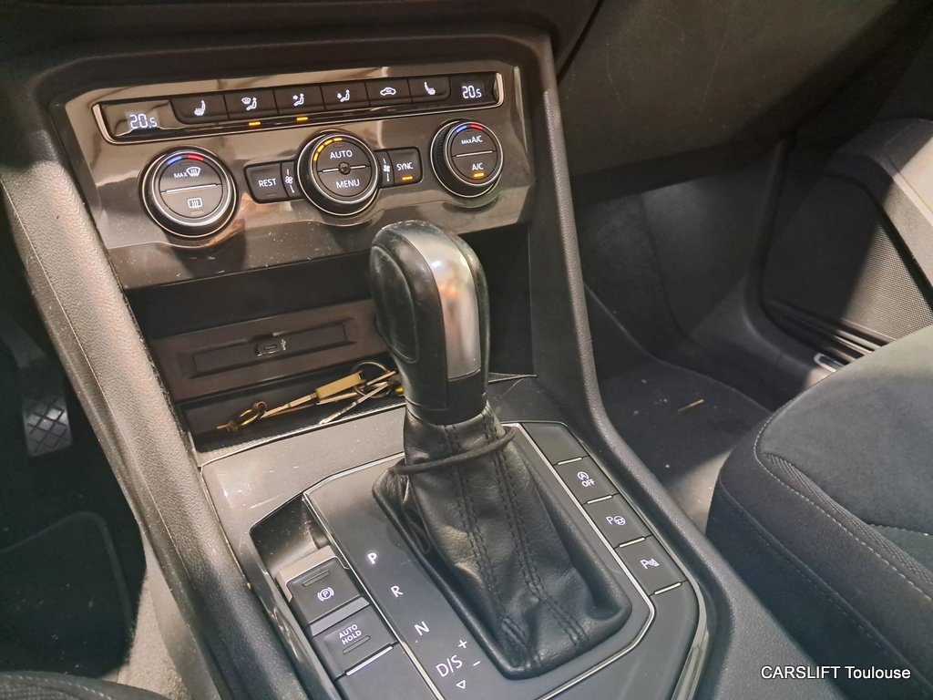 Volkswagen Tiguan - Photo 19