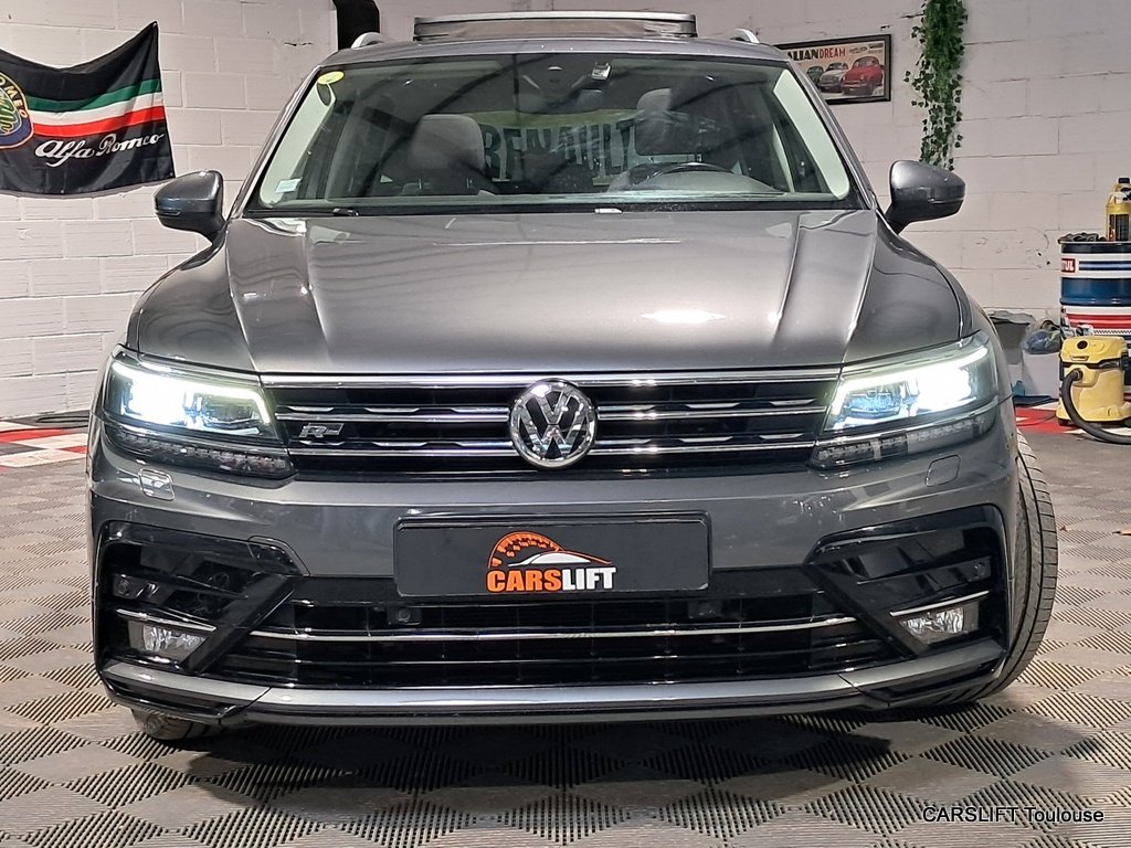 Volkswagen Tiguan - Photo 2
