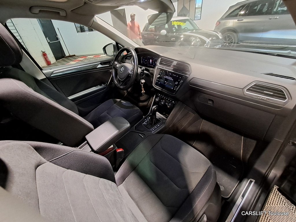 Volkswagen Tiguan - Photo 10