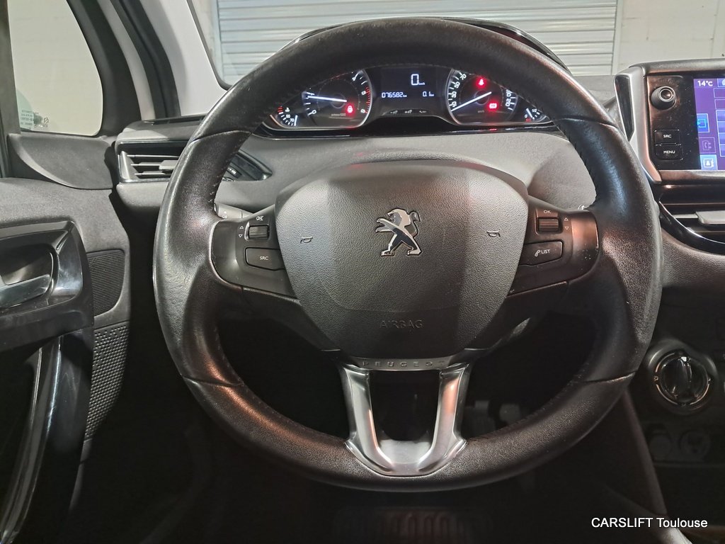 Peugeot 208 - Photo 14