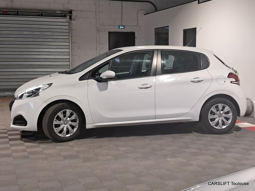 Peugeot 208 - Photo 4