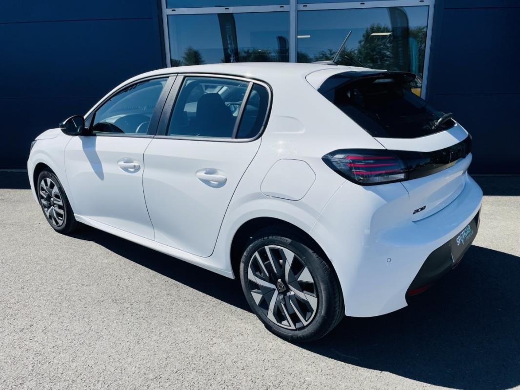 Peugeot 208 - Photo 15