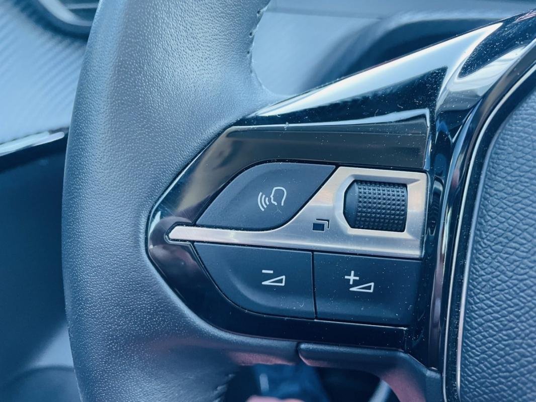 Peugeot 208 - Photo 30