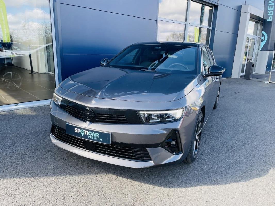 Opel Astra - Photo 1