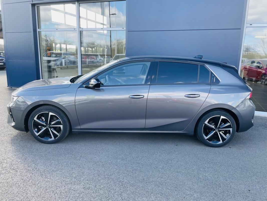 Opel Astra - Photo 4