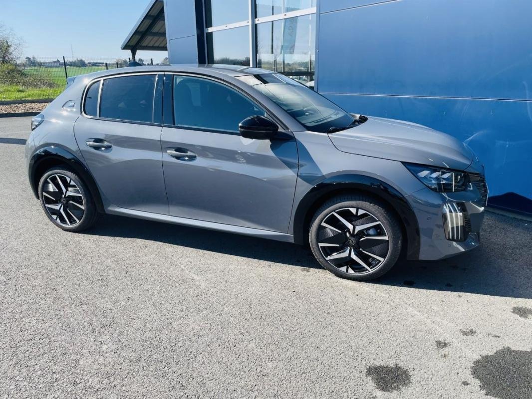 Peugeot E-208 - Photo 12