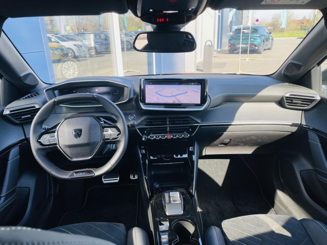 Peugeot E-208 - Photo 15