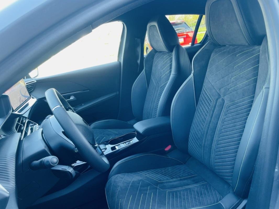 Peugeot E-208 - Photo 20
