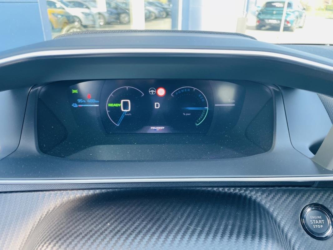 Peugeot E-208 - Photo 41