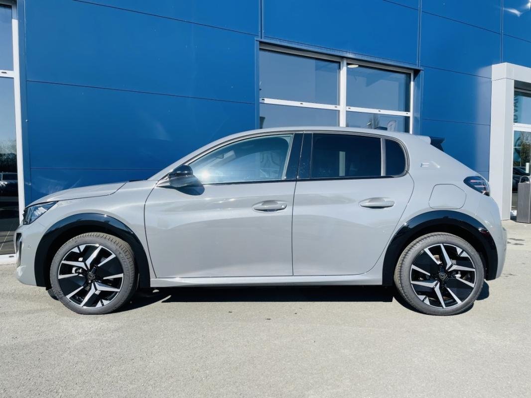 Peugeot E-208 - Photo 6