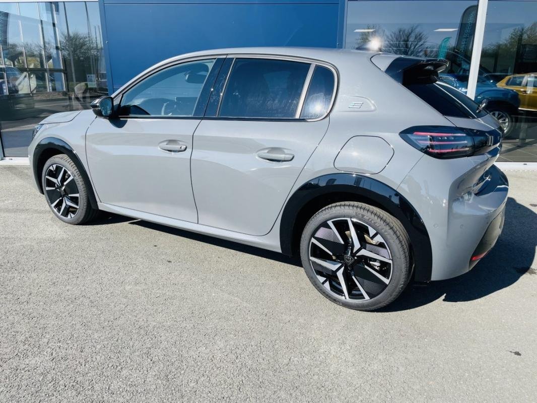 Peugeot E-208 - Photo 7