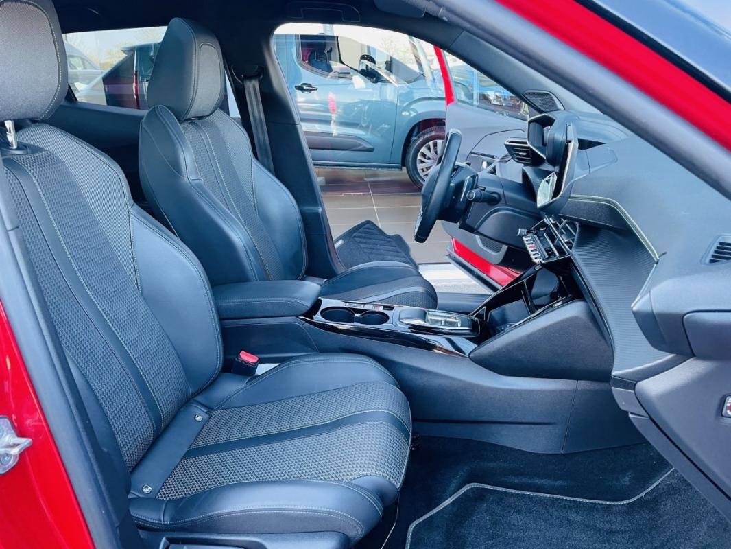 Peugeot 2008 - Photo 17