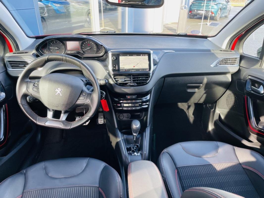 Peugeot 208 - Photo 18