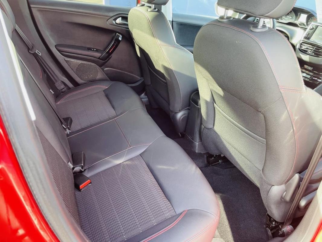 Peugeot 208 - Photo 26