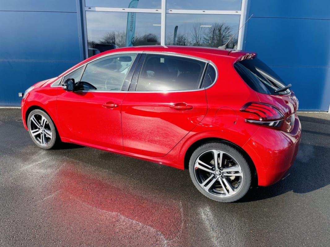 Peugeot 208 - Photo 6