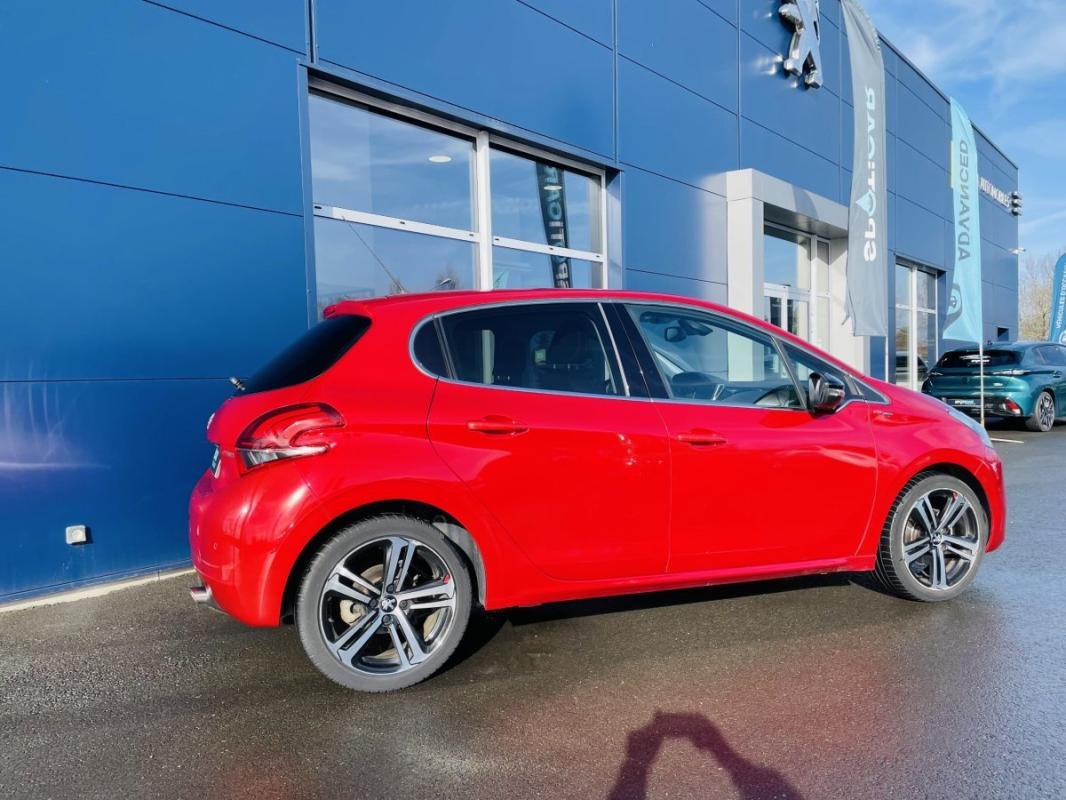 Peugeot 208 - Photo 8