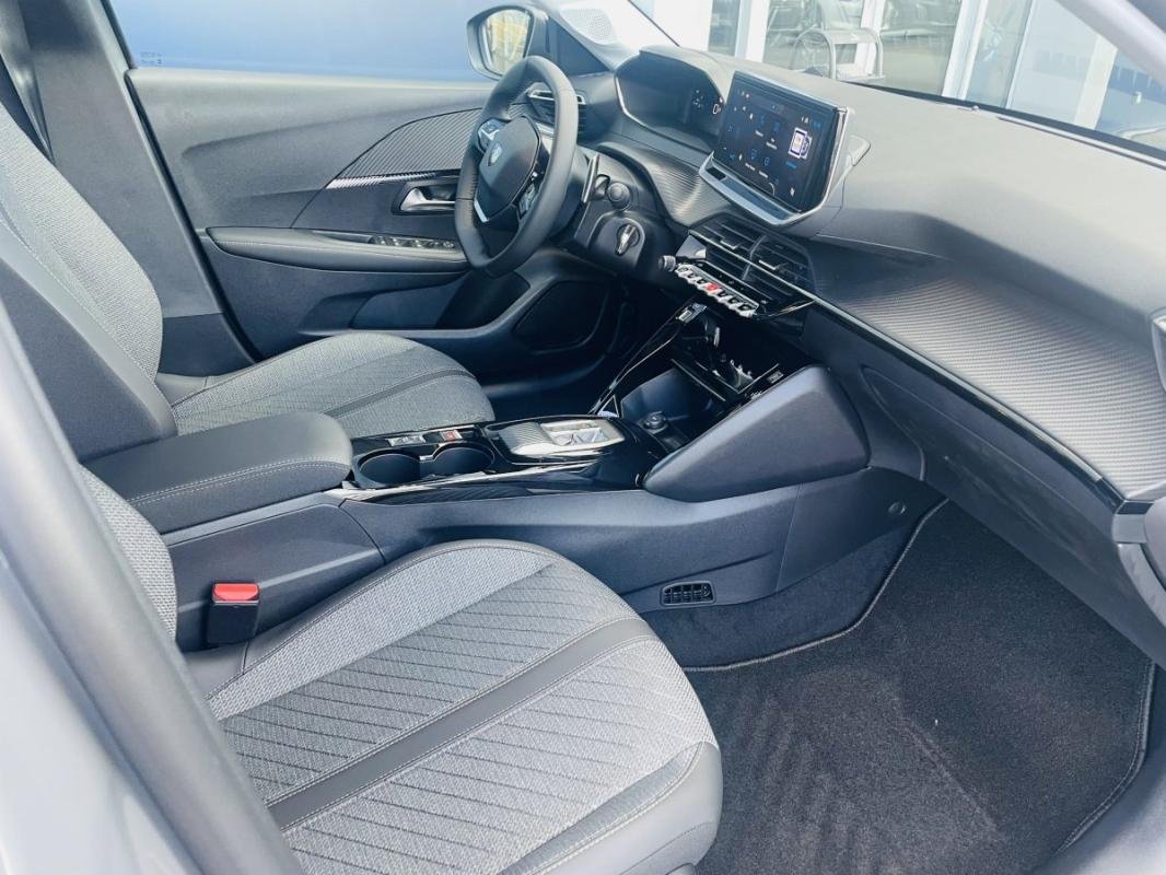 Peugeot 208 - Photo 15