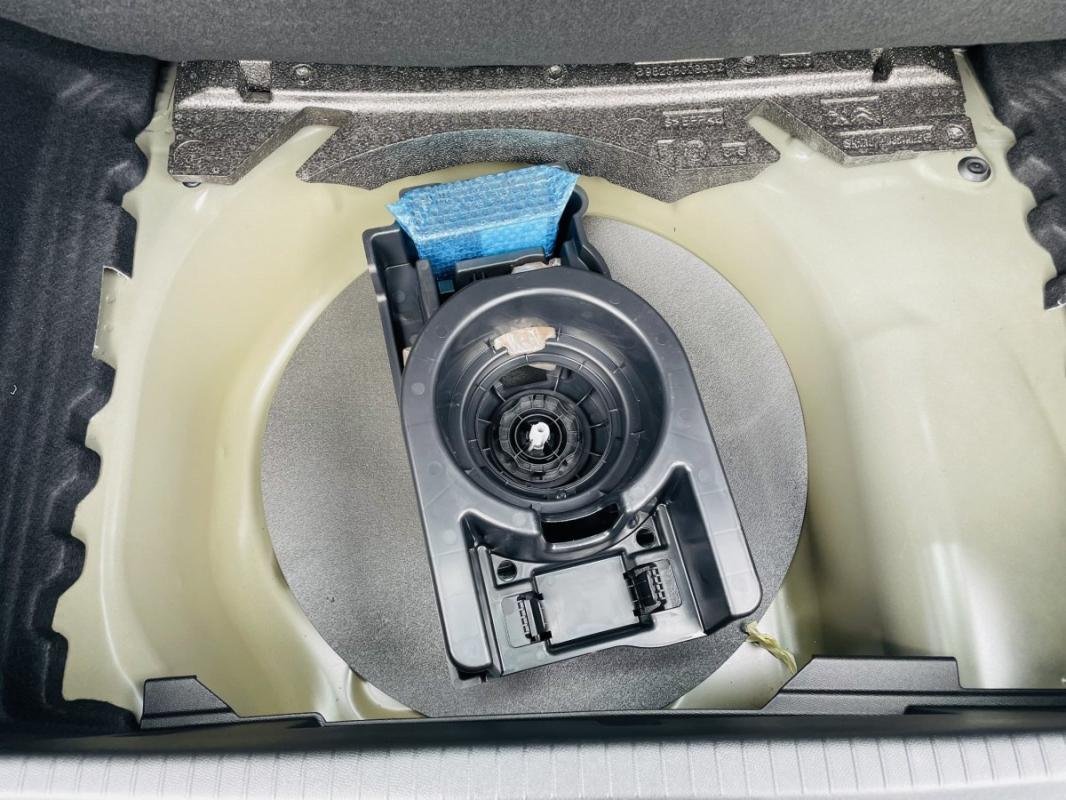 Peugeot 208 - Photo 16