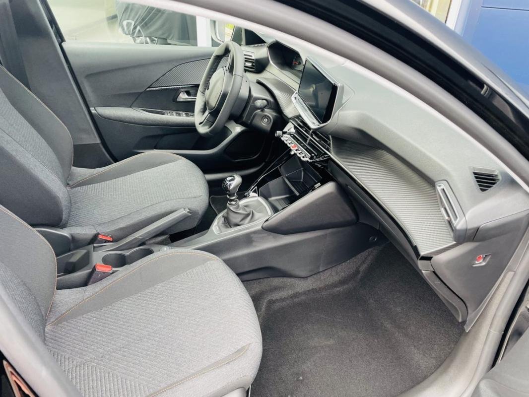 Peugeot 208 - Photo 17