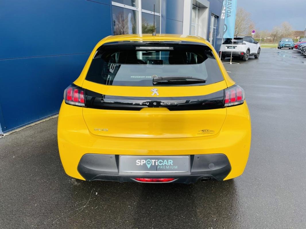 Peugeot 208 - Photo 11