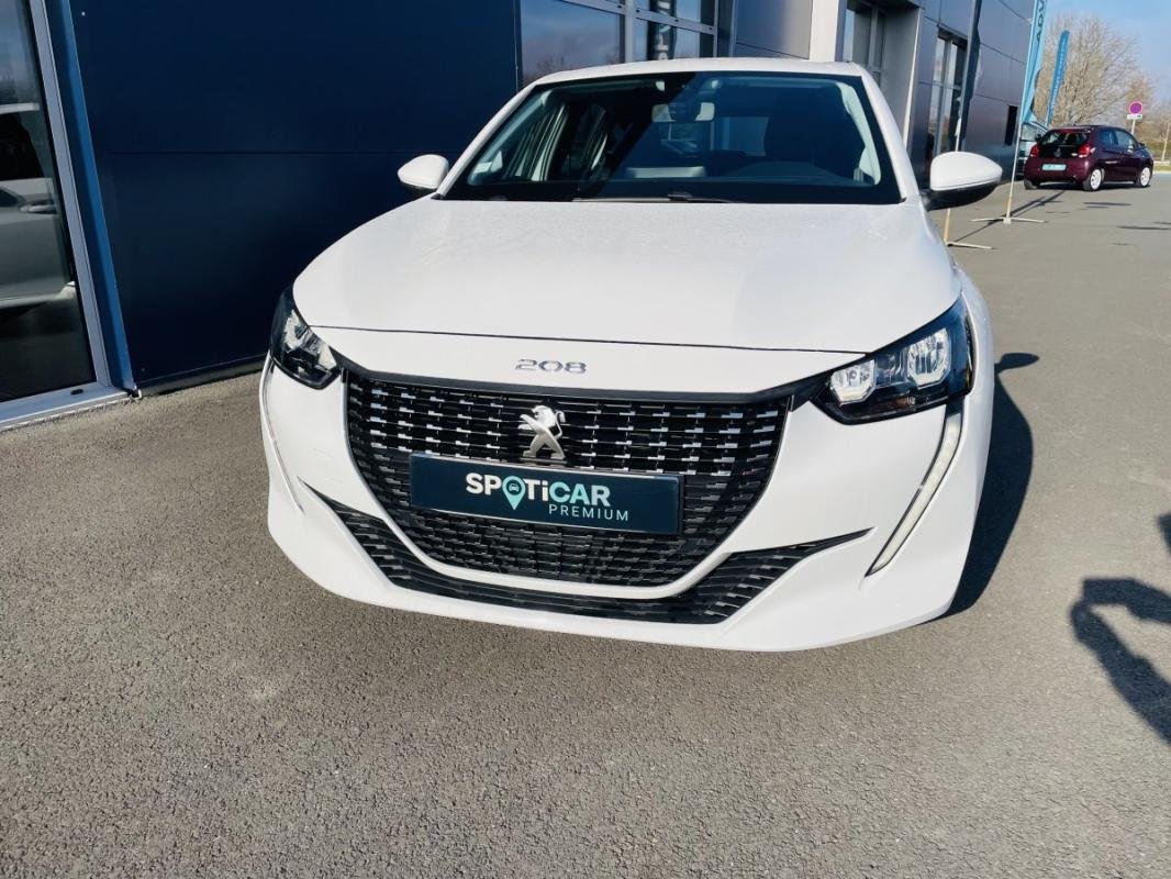 Peugeot 208 - Photo 2