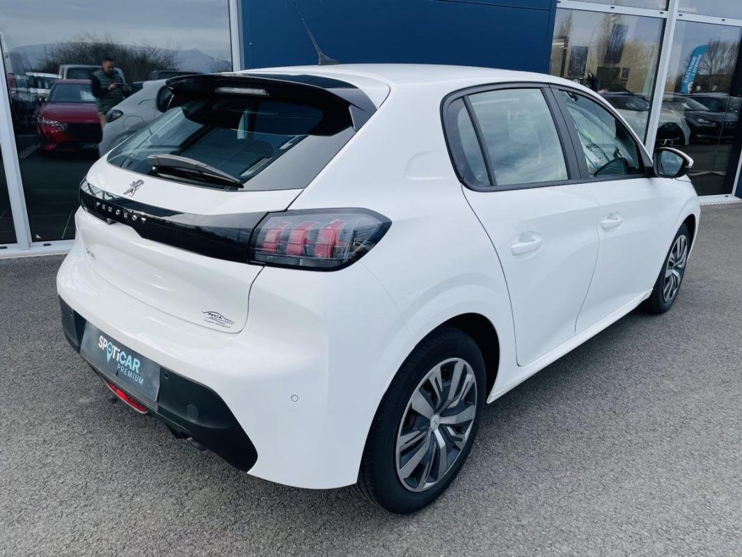 Peugeot 208 - Photo 8