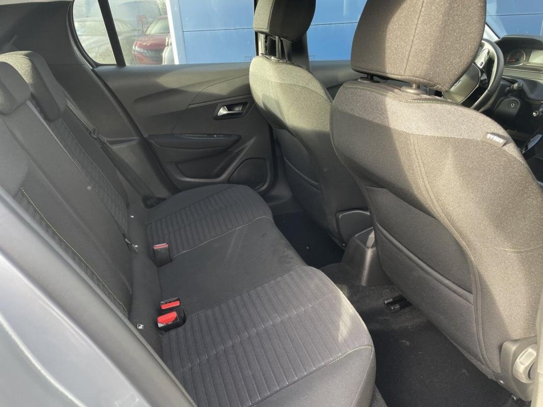 Peugeot 208 - Photo 15
