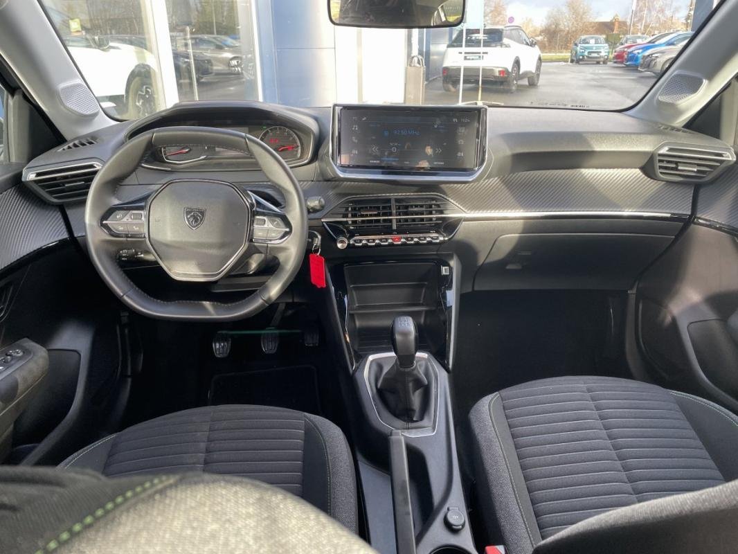 Peugeot 208 - Photo 17