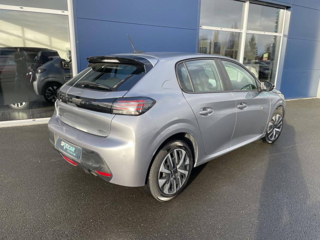 Peugeot 208 - Photo 9