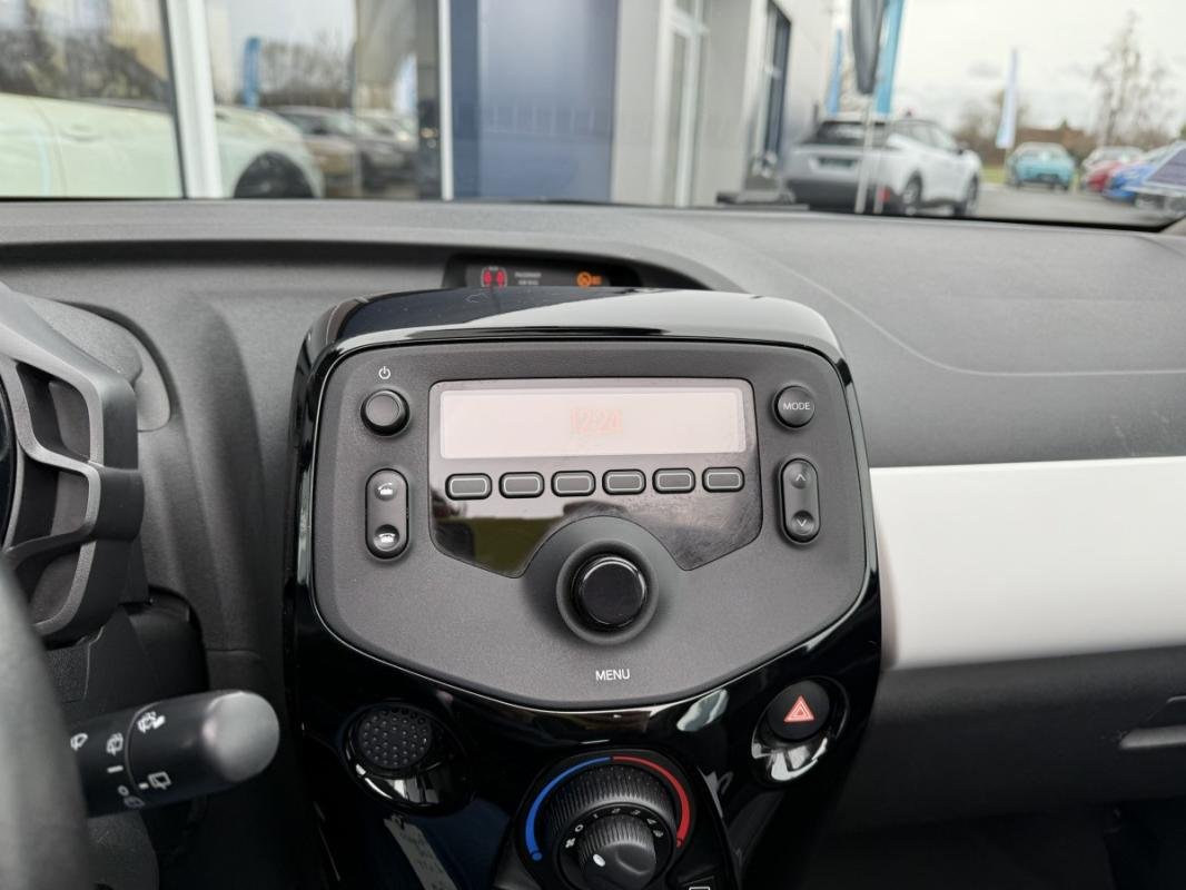 Peugeot 108 - Photo 21