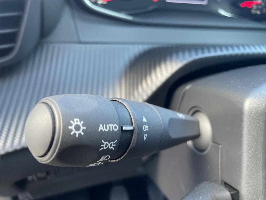 Peugeot 2008 - Photo 16