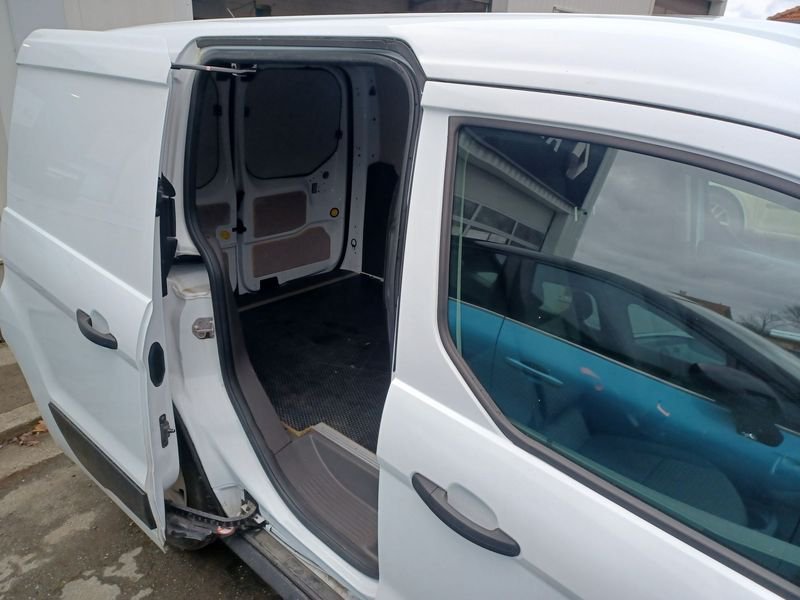 Ford Tourneo Connect - Photo 5