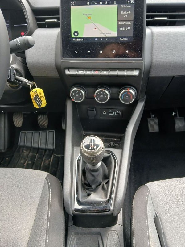 Renault Clio - Photo 13