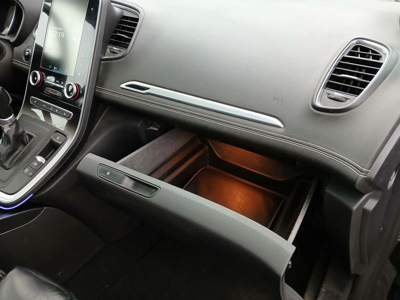 Renault Scénic - Photo 16
