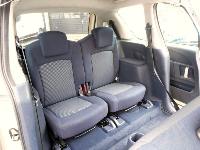 Peugeot 1007 - Photo 16