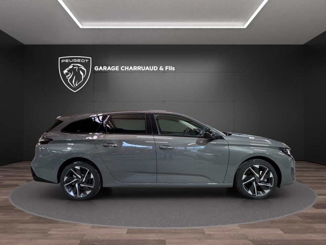 Peugeot 308 SW - Photo 2