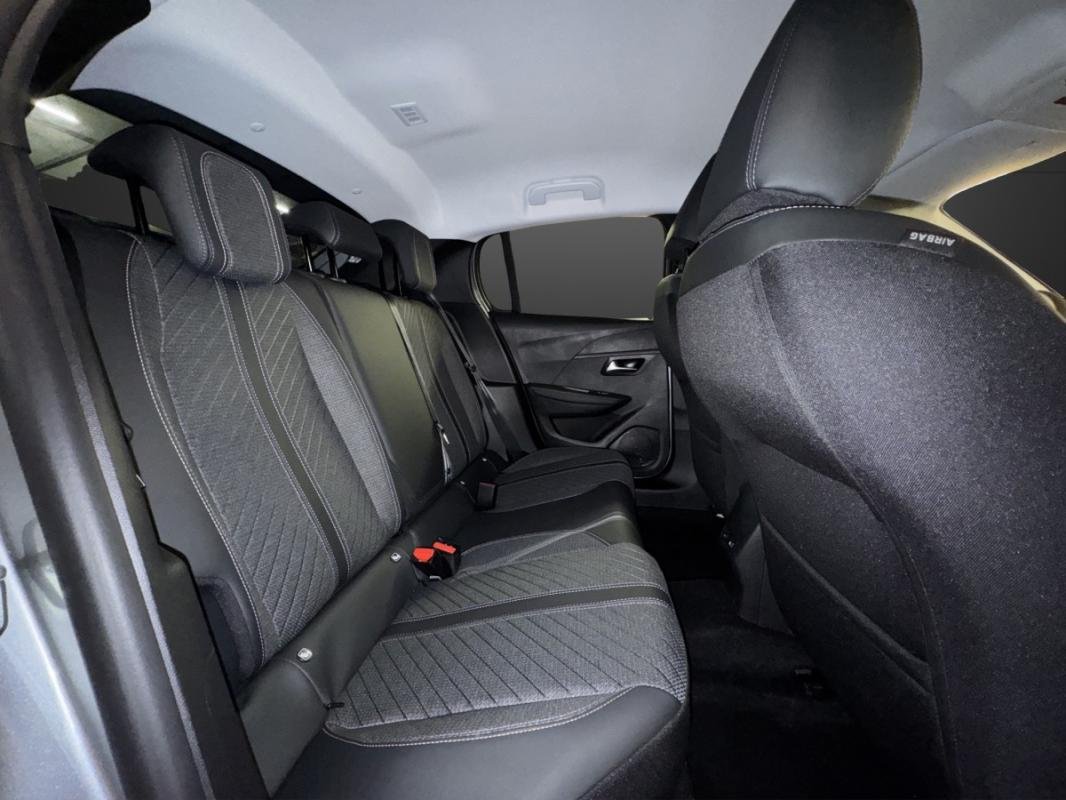 Peugeot 208 - Photo 17